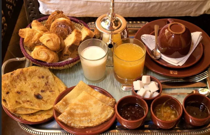 10 وصفات رائعة لتحضير فطور مغربي شهي